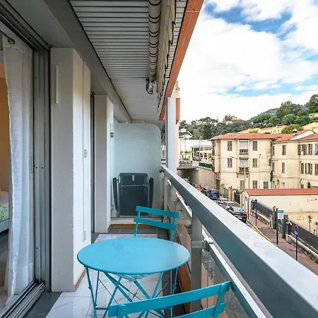 Le Carre D'or - Confort - Hyper Centre- Appartement Menton