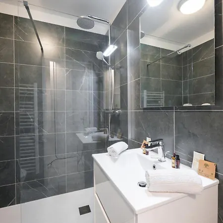 Apartment Le Carre Dor- Confort -hyper Centre - Menton