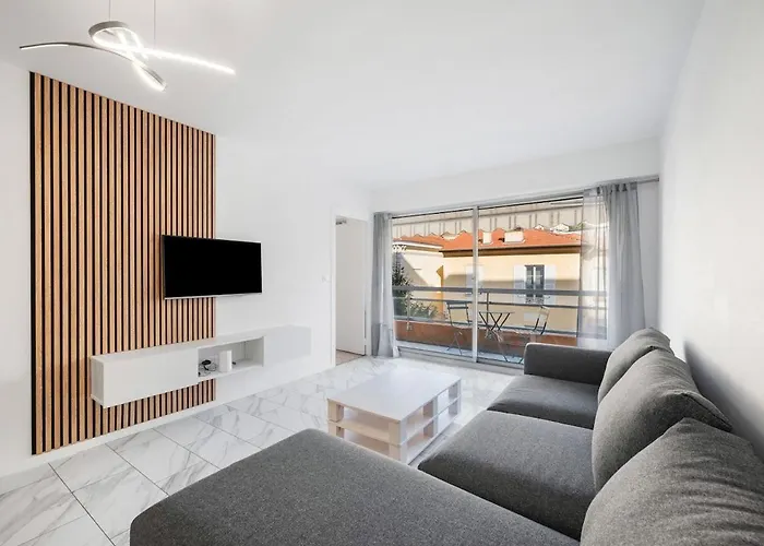 Le Carre Dor - Confort -hyper Centre - Menton