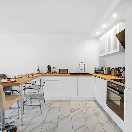 Le Carre D'or - Confort - Hyper Centre- Apartment Menton